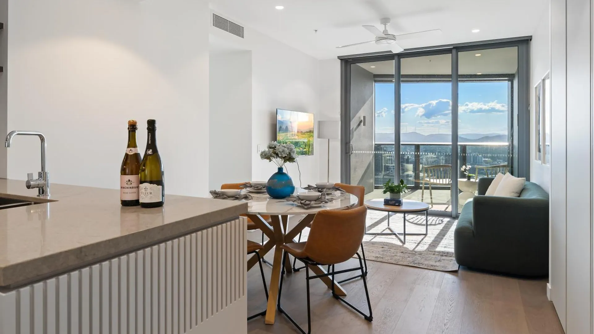 Cassa Qw - Modern Apartments Managed By The Cassa