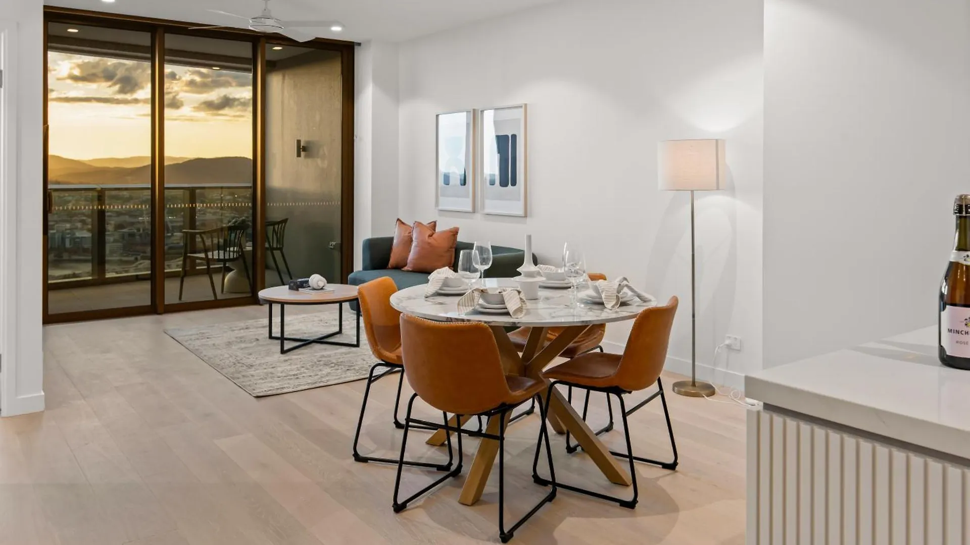Cassa Qw - Modern Apartments Managed By The Cassa